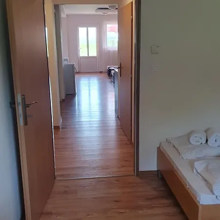 Hotel Felicia Kaluža Esterno foto