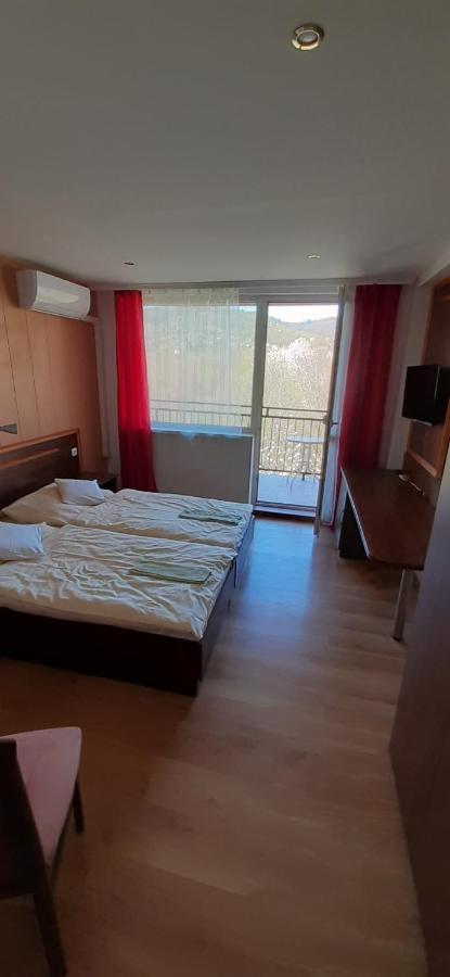 Felicia Hotel